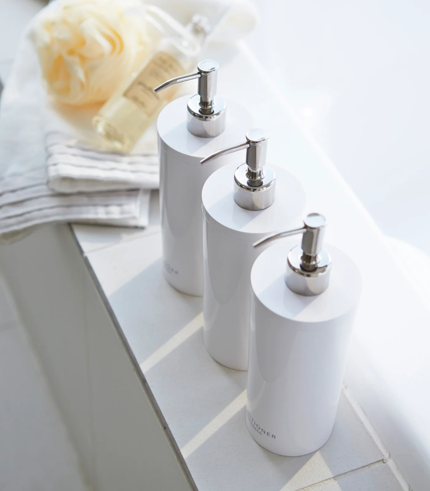 Round Dispenser Bundle - Shampoo, Conditioner, and Body Soap - Image 3