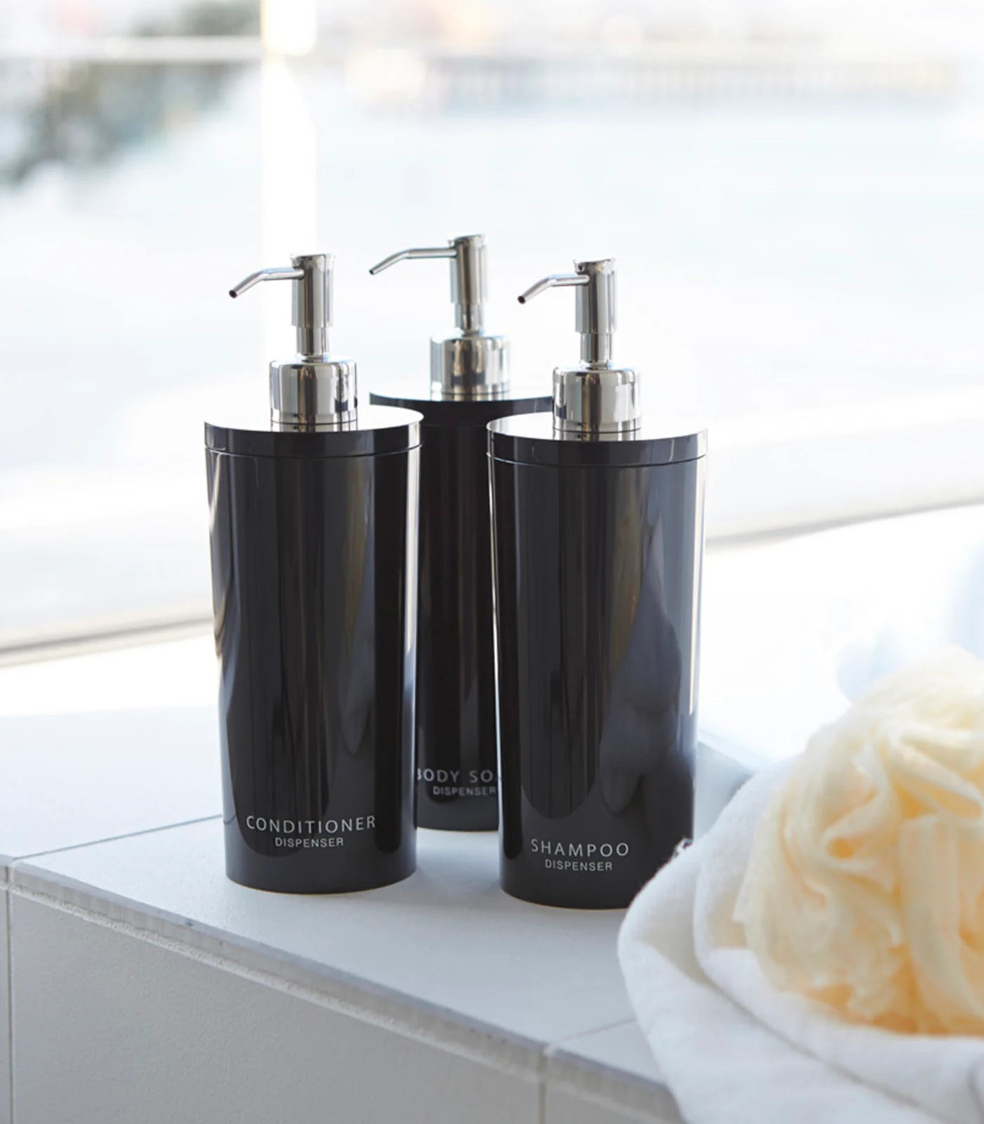 Round Dispenser Bundle - Shampoo, Conditioner, and Body Soap - Image 9