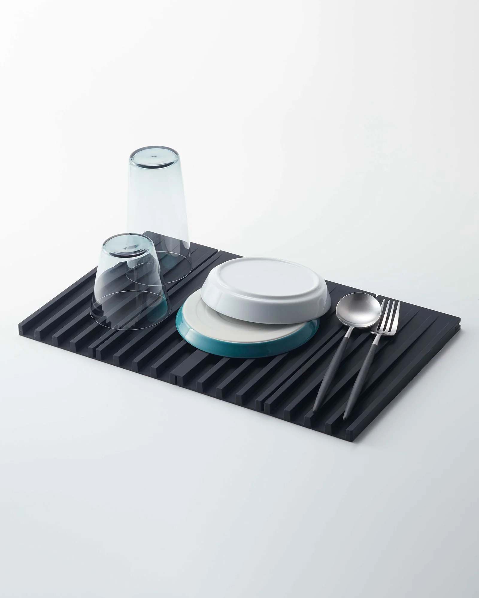 Folding Dish Drainer Mat & Trivet - Silicone - Image 11